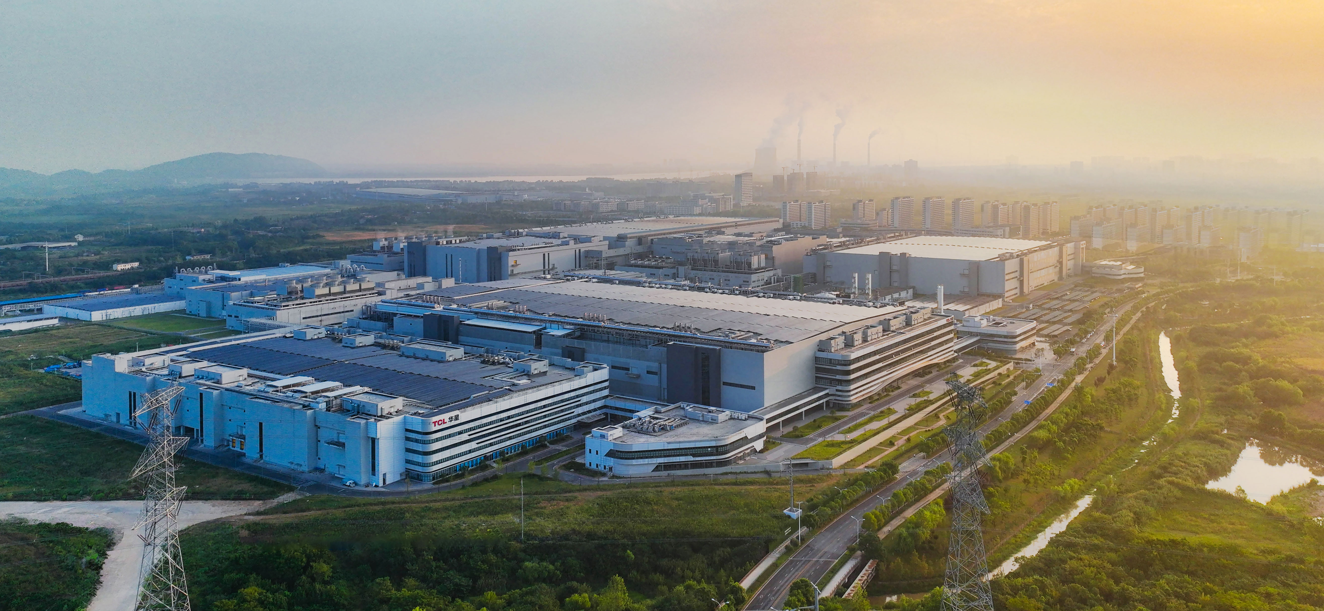 t5 新型IT、车载、VR显示面板生产线